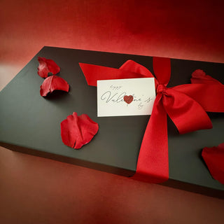 The Classic Half Dozen Roses - Boxed (SOLD OUT)